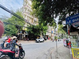 CHO THUÊ CĂN NHÀ GÓC 1 TRỆT 4 LẦU ĐƯỜNG NGUYỄN HIỀN KDC 91B
